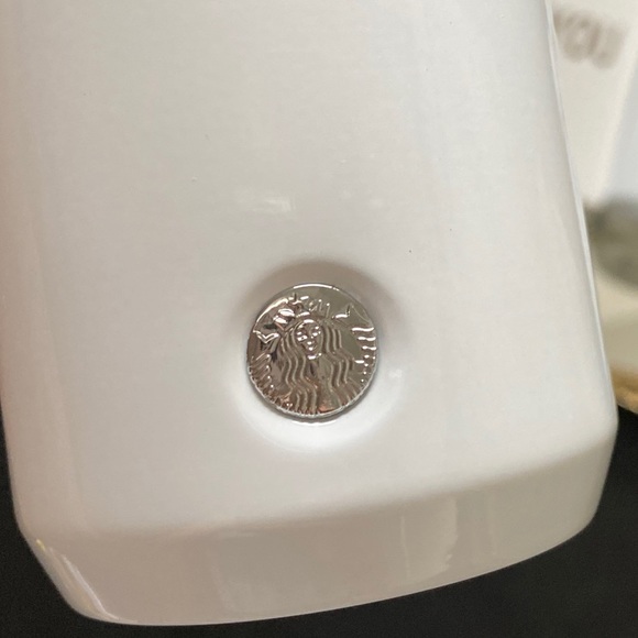 Starbucks 2020 pride collection insulated tumbler - Picture 3 of 9